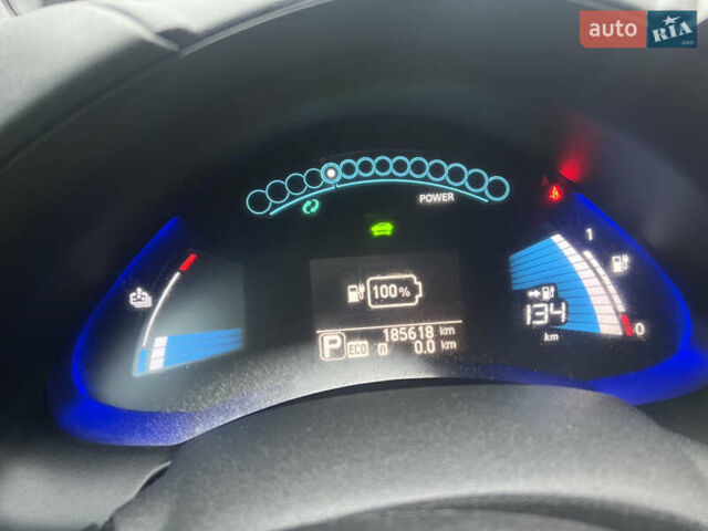 Коричневий Ніссан Ліф, об'ємом двигуна 0 л та пробігом 185 тис. км за 6500 $, фото 13 на Automoto.ua