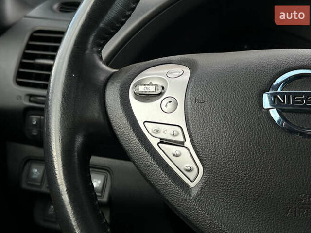 Коричневий Ніссан Ліф, об'ємом двигуна 0 л та пробігом 156 тис. км за 7999 $, фото 8 на Automoto.ua