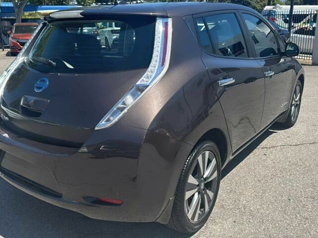 Коричневый Ниссан Лиф, объемом двигателя 0 л и пробегом 72 тыс. км за 4200 $, фото 3 на Automoto.ua