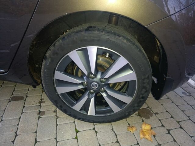 Коричневый Ниссан Лиф, объемом двигателя 0 л и пробегом 180 тыс. км за 7800 $, фото 4 на Automoto.ua