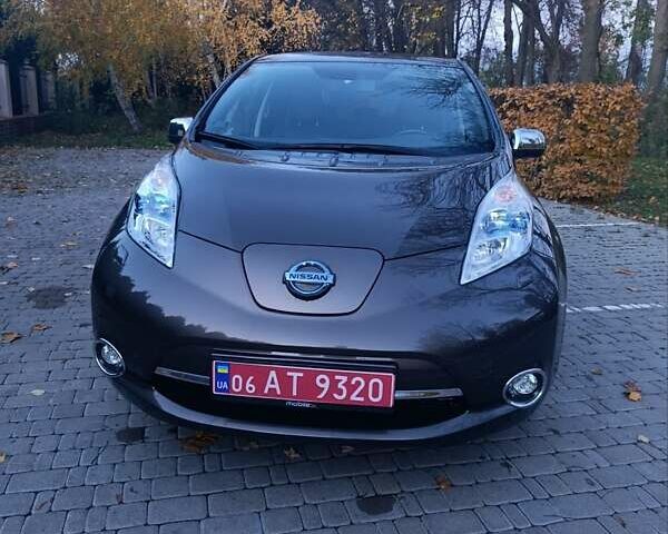 Коричневый Ниссан Лиф, объемом двигателя 0 л и пробегом 180 тыс. км за 7800 $, фото 9 на Automoto.ua