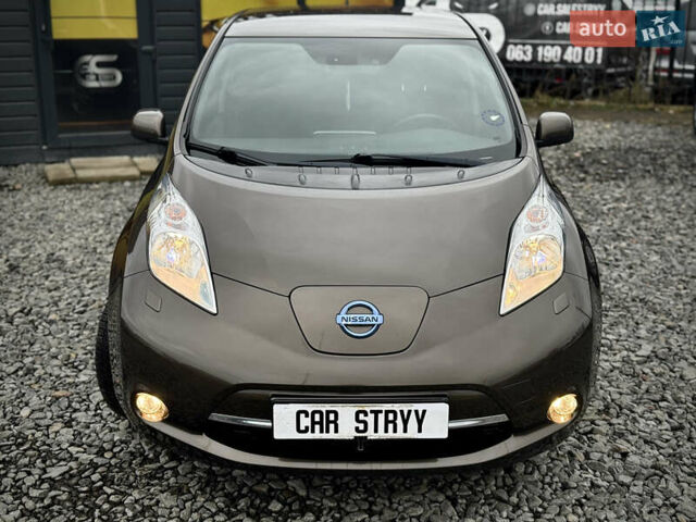 Коричневый Ниссан Лиф, объемом двигателя 0 л и пробегом 147 тыс. км за 8999 $, фото 13 на Automoto.ua