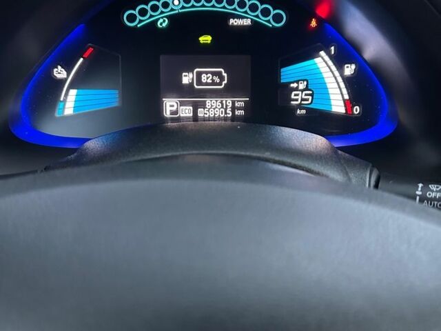 Коричневий Ніссан Ліф, об'ємом двигуна 0 л та пробігом 90 тис. км за 6600 $, фото 7 на Automoto.ua