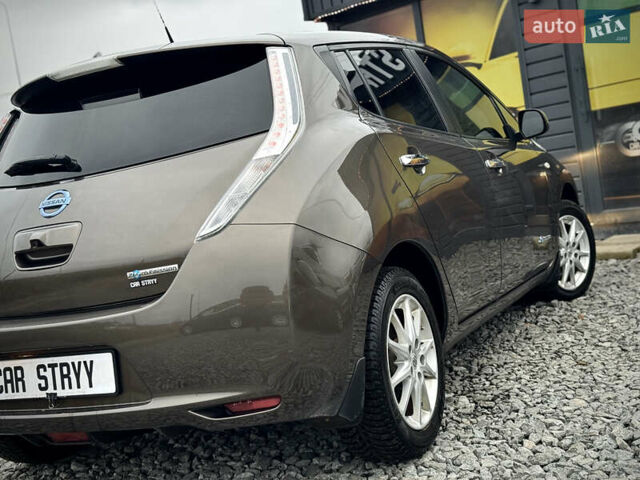 Коричневый Ниссан Лиф, объемом двигателя 0 л и пробегом 147 тыс. км за 8999 $, фото 7 на Automoto.ua