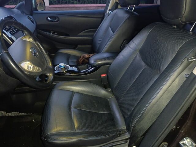 Коричневый Ниссан Лиф, объемом двигателя 0 л и пробегом 180 тыс. км за 7800 $, фото 6 на Automoto.ua