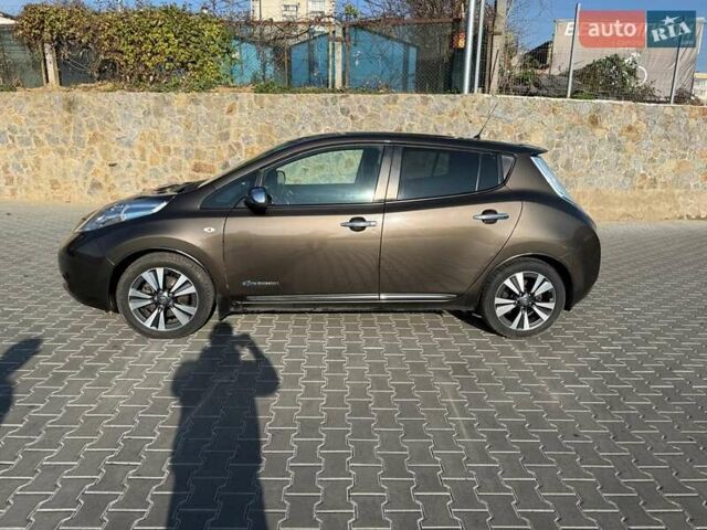 Коричневый Ниссан Лиф, объемом двигателя 0 л и пробегом 102 тыс. км за 8000 $, фото 12 на Automoto.ua