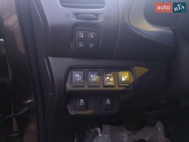 Коричневый Ниссан Лиф, объемом двигателя 0 л и пробегом 180 тыс. км за 7800 $, фото 18 на Automoto.ua