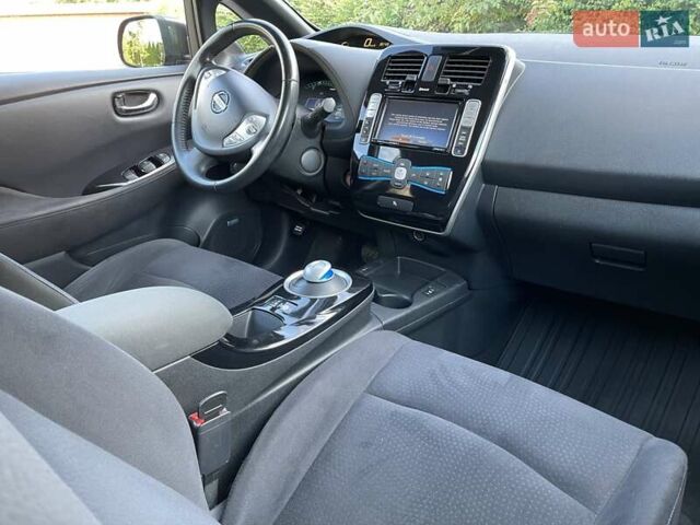 Коричневый Ниссан Лиф, объемом двигателя 0 л и пробегом 120 тыс. км за 7300 $, фото 35 на Automoto.ua