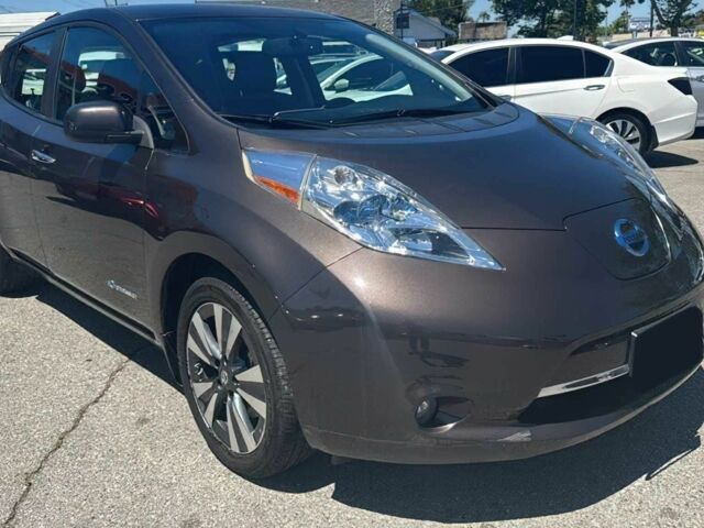 Коричневый Ниссан Лиф, объемом двигателя 0 л и пробегом 72 тыс. км за 4200 $, фото 1 на Automoto.ua