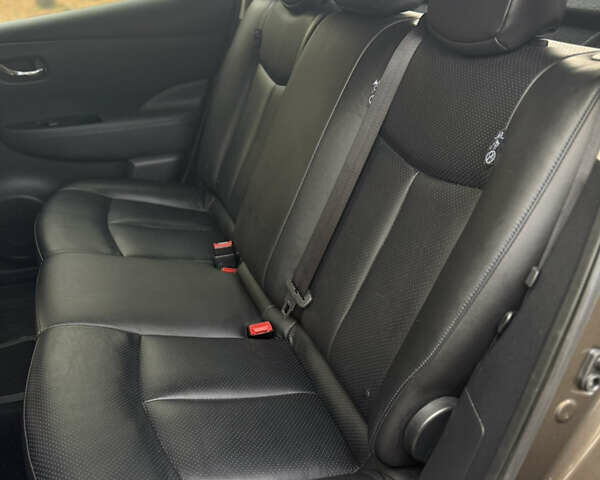 Коричневый Ниссан Лиф, объемом двигателя 0 л и пробегом 99 тыс. км за 8499 $, фото 19 на Automoto.ua