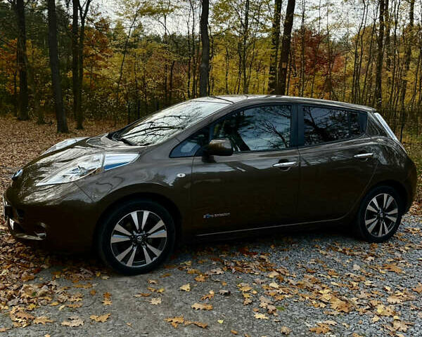 Коричневый Ниссан Лиф, объемом двигателя 0 л и пробегом 99 тыс. км за 8499 $, фото 4 на Automoto.ua