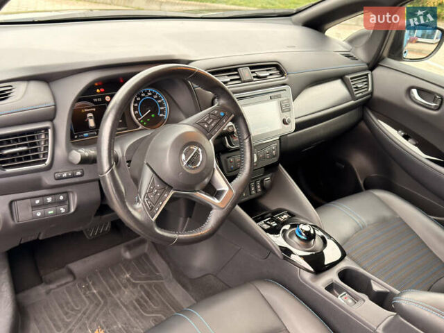 Коричневий Ніссан Ліф, об'ємом двигуна 0 л та пробігом 98 тис. км за 12500 $, фото 17 на Automoto.ua