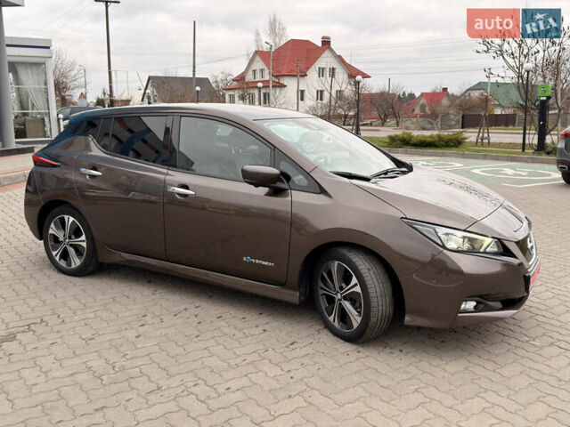 Коричневий Ніссан Ліф, об'ємом двигуна 0 л та пробігом 98 тис. км за 12500 $, фото 3 на Automoto.ua