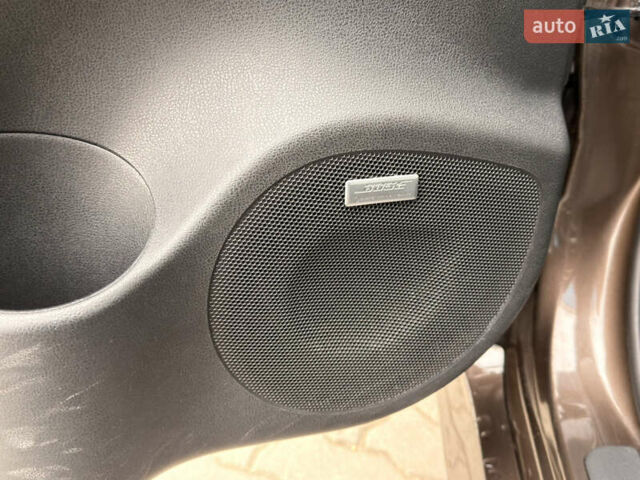 Коричневий Ніссан Ліф, об'ємом двигуна 0 л та пробігом 98 тис. км за 12500 $, фото 15 на Automoto.ua