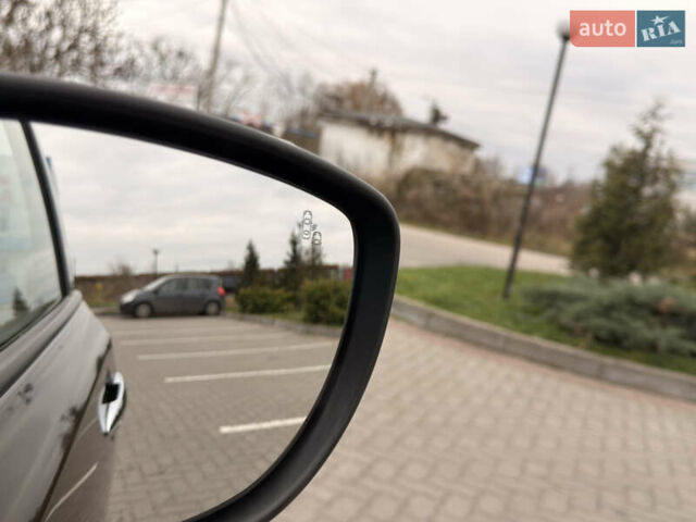 Коричневий Ніссан Ліф, об'ємом двигуна 0 л та пробігом 98 тис. км за 12500 $, фото 23 на Automoto.ua