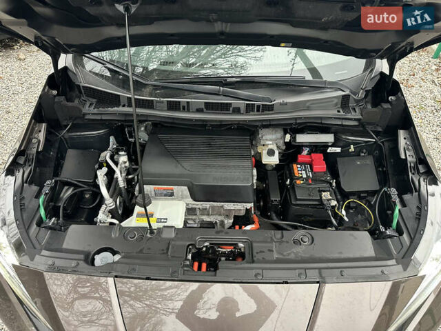 Коричневий Ніссан Ліф, об'ємом двигуна 0 л та пробігом 95 тис. км за 13200 $, фото 16 на Automoto.ua