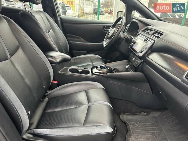 Коричневий Ніссан Ліф, об'ємом двигуна 0 л та пробігом 95 тис. км за 13200 $, фото 15 на Automoto.ua