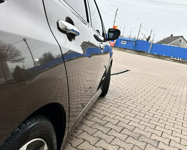 Коричневый Ниссан Лиф, объемом двигателя 0 л и пробегом 131 тыс. км за 12499 $, фото 5 на Automoto.ua