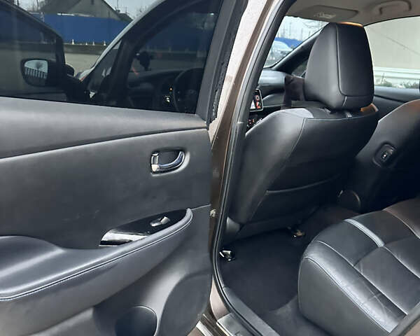 Коричневый Ниссан Лиф, объемом двигателя 0 л и пробегом 131 тыс. км за 12499 $, фото 25 на Automoto.ua