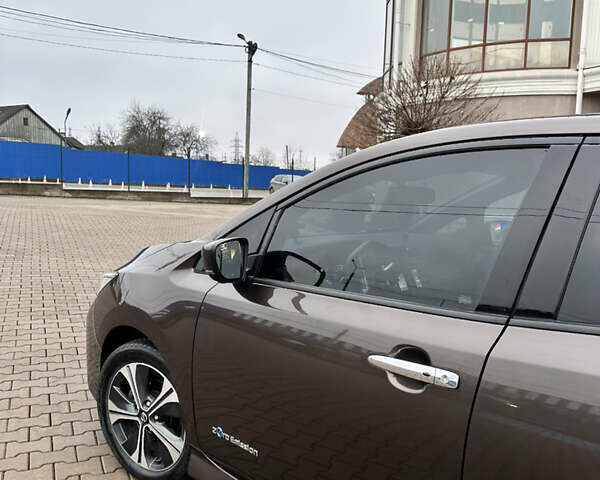 Коричневый Ниссан Лиф, объемом двигателя 0 л и пробегом 131 тыс. км за 12499 $, фото 11 на Automoto.ua