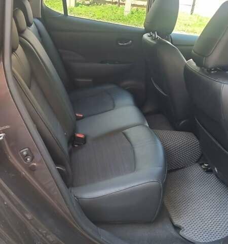 Коричневий Ніссан Ліф, об'ємом двигуна 0 л та пробігом 103 тис. км за 13500 $, фото 5 на Automoto.ua