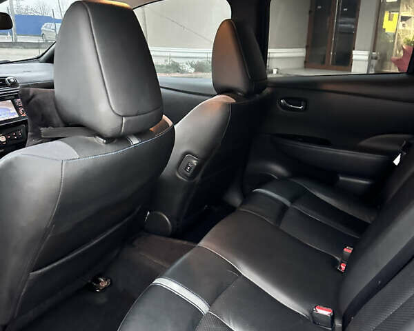 Коричневый Ниссан Лиф, объемом двигателя 0 л и пробегом 131 тыс. км за 12499 $, фото 24 на Automoto.ua