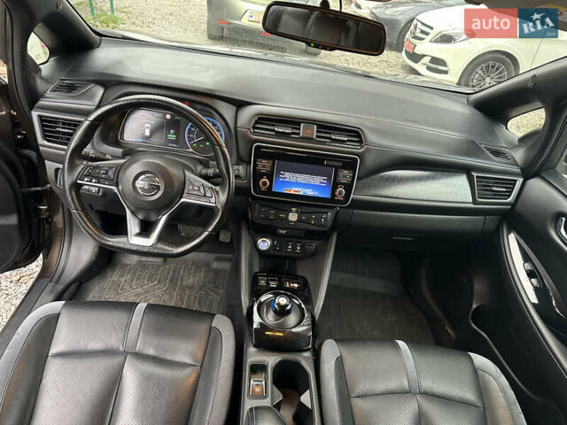 Коричневий Ніссан Ліф, об'ємом двигуна 0 л та пробігом 95 тис. км за 13200 $, фото 10 на Automoto.ua