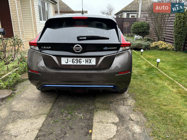 Коричневий Ніссан Ліф, об'ємом двигуна 0 л та пробігом 63 тис. км за 16892 $, фото 7 на Automoto.ua