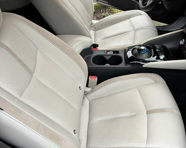 Коричневий Ніссан Ліф, об'ємом двигуна 0 л та пробігом 63 тис. км за 16892 $, фото 20 на Automoto.ua