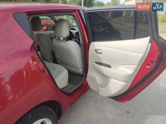 Червоний Ніссан Ліф, об'ємом двигуна 0 л та пробігом 65 тис. км за 4800 $, фото 9 на Automoto.ua
