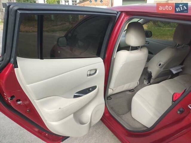 Червоний Ніссан Ліф, об'ємом двигуна 0 л та пробігом 65 тис. км за 4800 $, фото 1 на Automoto.ua