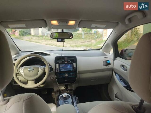 Червоний Ніссан Ліф, об'ємом двигуна 0 л та пробігом 65 тис. км за 4800 $, фото 13 на Automoto.ua