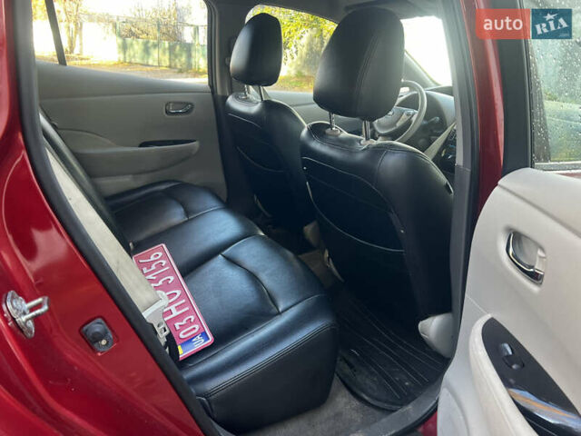 Красный Ниссан Лиф, объемом двигателя 0 л и пробегом 132 тыс. км за 4299 $, фото 11 на Automoto.ua