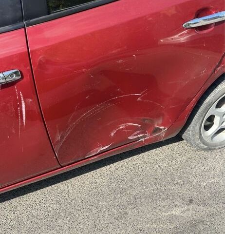 Червоний Ніссан Ліф, об'ємом двигуна 0 л та пробігом 150 тис. км за 2500 $, фото 1 на Automoto.ua