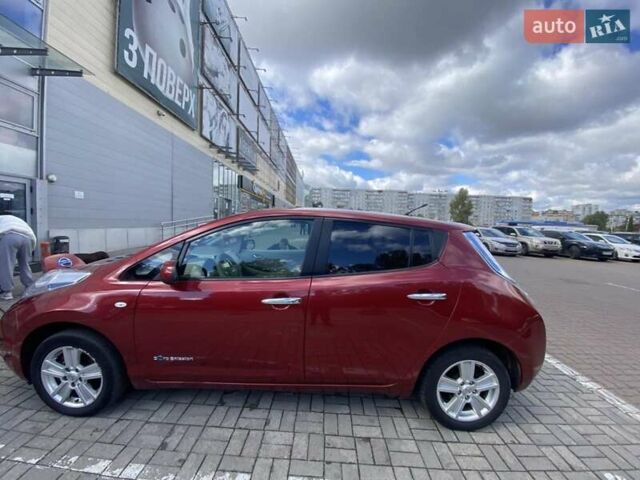 Красный Ниссан Лиф, объемом двигателя 0 л и пробегом 138 тыс. км за 4500 $, фото 6 на Automoto.ua