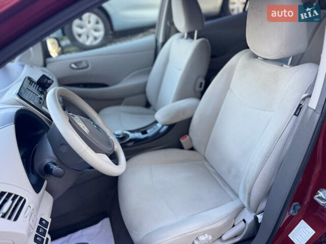 Червоний Ніссан Ліф, об'ємом двигуна 0 л та пробігом 140 тис. км за 4300 $, фото 14 на Automoto.ua