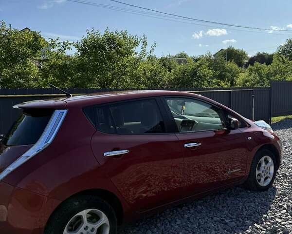 Червоний Ніссан Ліф, об'ємом двигуна 0 л та пробігом 126 тис. км за 5700 $, фото 14 на Automoto.ua