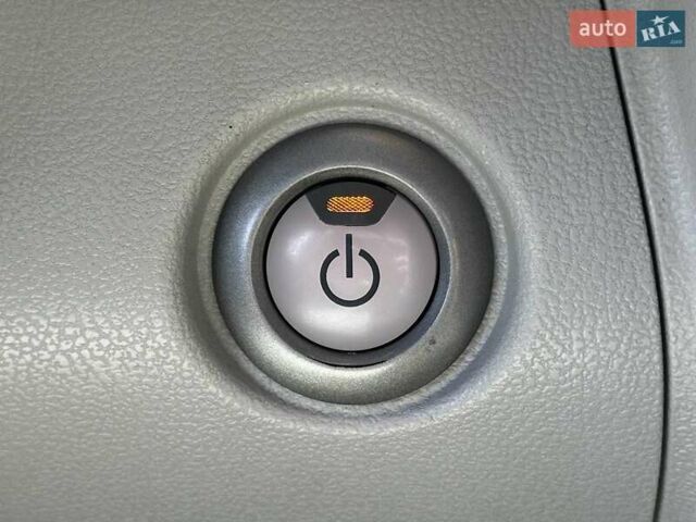 Червоний Ніссан Ліф, об'ємом двигуна 0 л та пробігом 98 тис. км за 6990 $, фото 19 на Automoto.ua