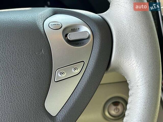 Червоний Ніссан Ліф, об'ємом двигуна 0 л та пробігом 98 тис. км за 6990 $, фото 21 на Automoto.ua