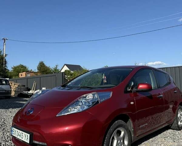 Червоний Ніссан Ліф, об'ємом двигуна 0 л та пробігом 126 тис. км за 5700 $, фото 18 на Automoto.ua