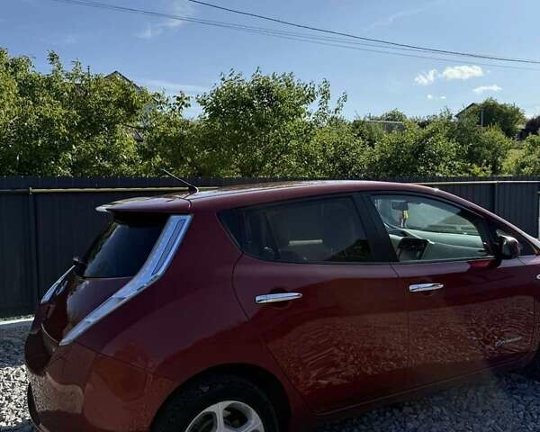 Червоний Ніссан Ліф, об'ємом двигуна 0 л та пробігом 126 тис. км за 5700 $, фото 19 на Automoto.ua