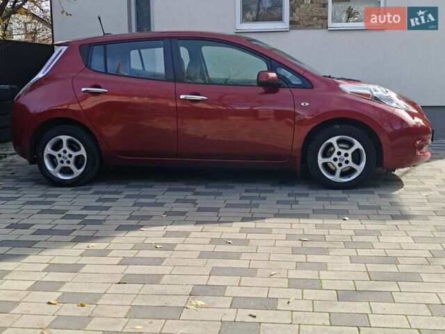 Червоний Ніссан Ліф, об'ємом двигуна 0 л та пробігом 127 тис. км за 4250 $, фото 1 на Automoto.ua