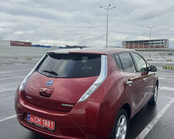 Красный Ниссан Лиф, объемом двигателя 0 л и пробегом 165 тыс. км за 4300 $, фото 10 на Automoto.ua