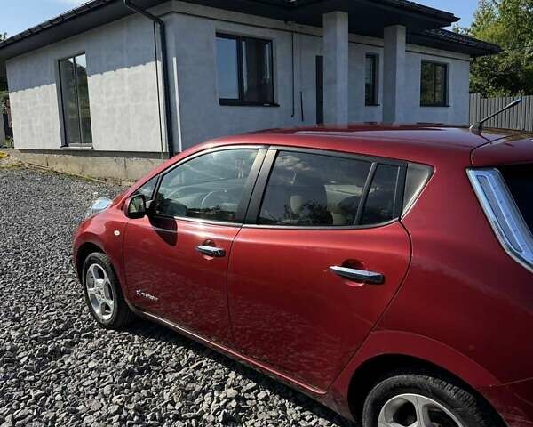 Червоний Ніссан Ліф, об'ємом двигуна 0 л та пробігом 126 тис. км за 5700 $, фото 9 на Automoto.ua