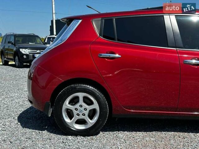 Червоний Ніссан Ліф, об'ємом двигуна 0 л та пробігом 98 тис. км за 6990 $, фото 9 на Automoto.ua