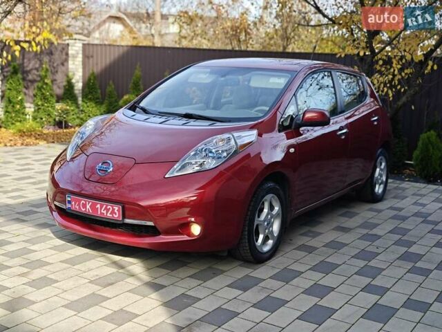 Червоний Ніссан Ліф, об'ємом двигуна 0 л та пробігом 127 тис. км за 4250 $, фото 3 на Automoto.ua