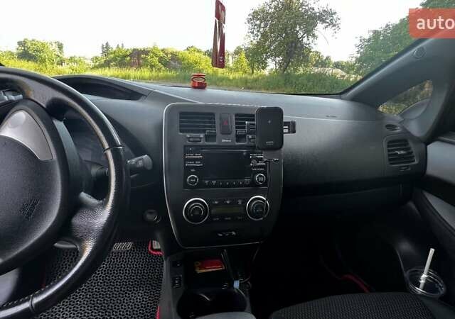 Красный Ниссан Лиф, объемом двигателя 0 л и пробегом 142 тыс. км за 6500 $, фото 17 на Automoto.ua