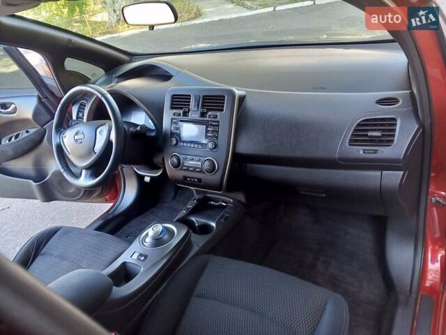 Червоний Ніссан Ліф, об'ємом двигуна 0 л та пробігом 93 тис. км за 5500 $, фото 33 на Automoto.ua