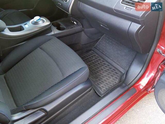 Червоний Ніссан Ліф, об'ємом двигуна 0 л та пробігом 93 тис. км за 5500 $, фото 34 на Automoto.ua