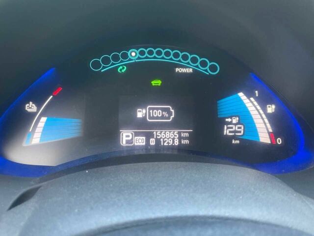 Красный Ниссан Лиф, объемом двигателя 0 л и пробегом 157 тыс. км за 6699 $, фото 13 на Automoto.ua